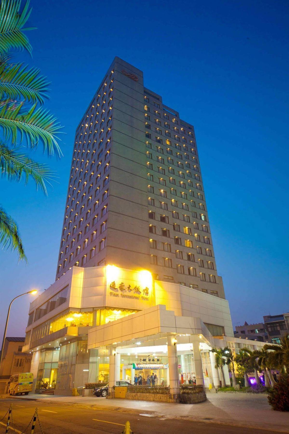 Hione Gallery Hotel Taichung Exterior photo